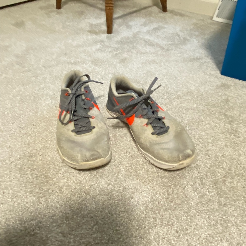 Nike Orange Accent Tennis Shoes, 8.5